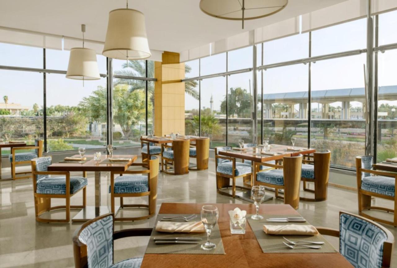 InterContinental Ar Riyad Esterno foto The restaurant