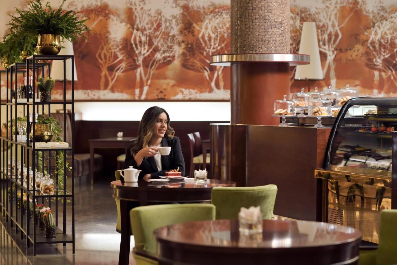 InterContinental Ar Riyad Esterno foto The Coffee Lounge